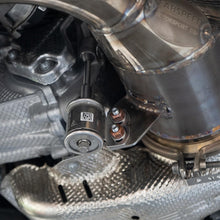 Load image into Gallery viewer, Fabspeed Porsche 992 Twin Turbo / Twin Turbo S Sport Catalytic Converters (2021+)