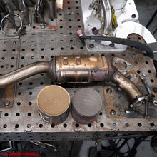 Load image into Gallery viewer, Porsche 996 Carrera / Turbo Factory/OEM Catalytic Converter Re-Coring
