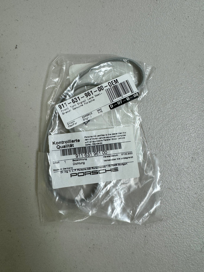 Genuine Porsche 911/930 Turn Signal Lens Seal