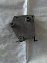 Load image into Gallery viewer, Porsche 930 Throttle Linkage Bracket (9301103591R)
